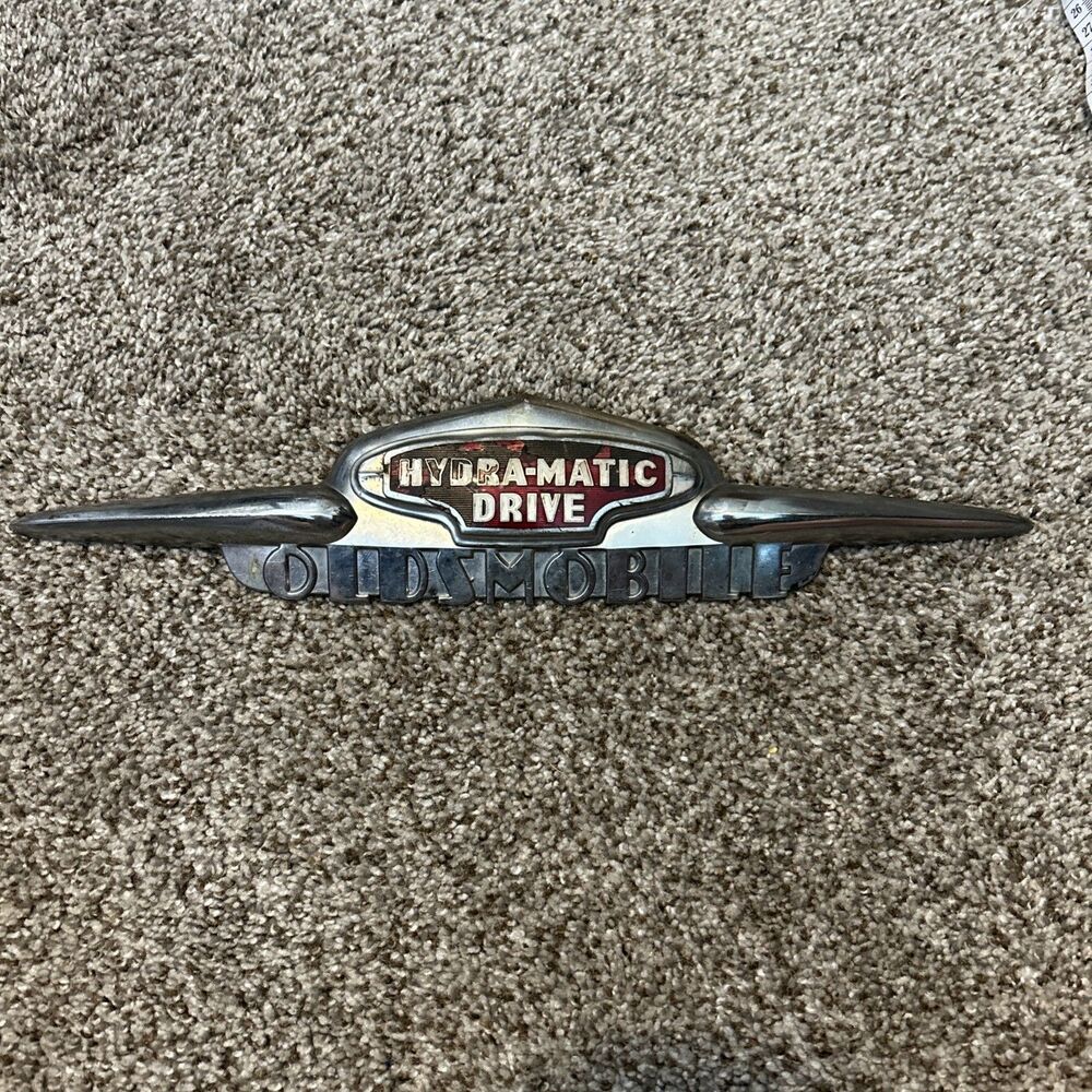 1946-1949 Olsmobile Hydra-matic Drive Trunk Emblem